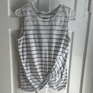 LOFT Striped Sleeveless Top with Lace Detail, twist bottom, M